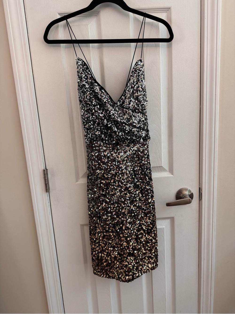 BARDOT Glimmer Sequin Mini Dress Silver Gold Size 6